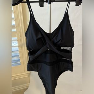 New Women’s BMJL Black Mesh Cut Out Padded Tank Swimsuit Large